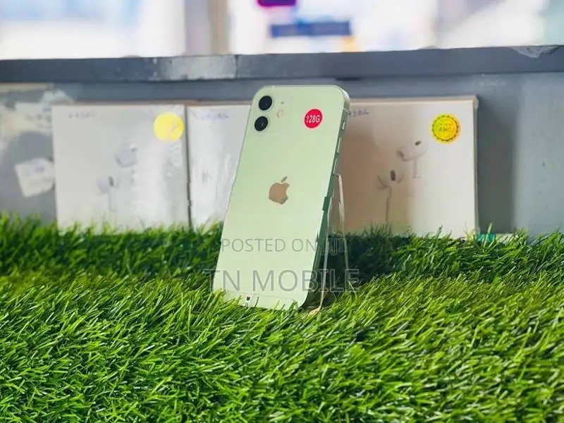 Apple iPhone 12 128GB (Used)