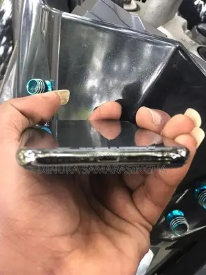 Apple iPhone XS (Used)