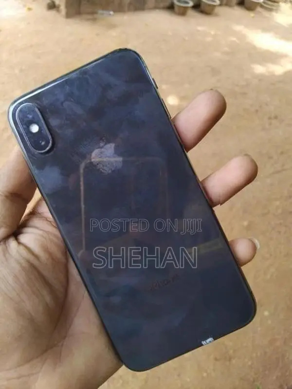 Apple iPhone X (Used)
