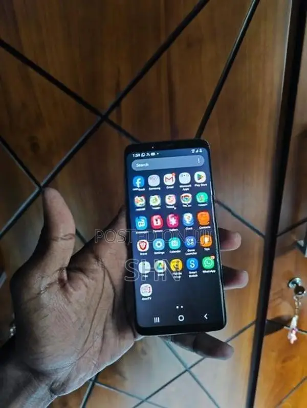 Samsung Galaxy S9 64 Gb (Used)