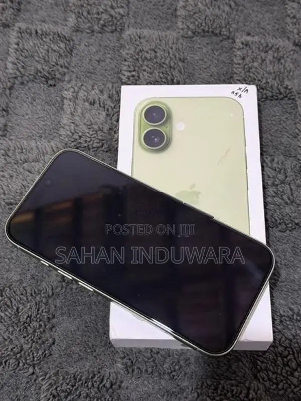 Apple iPhone 17 (Used)