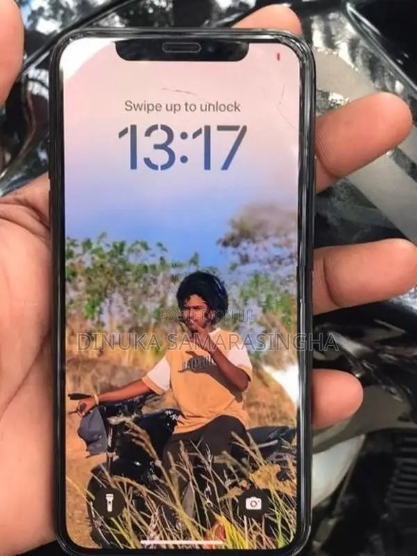Apple iPhone XS (Used)