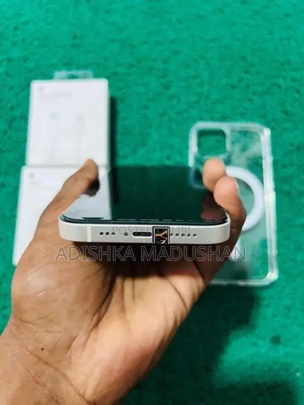 Apple iPhone 13 128gb (Used)