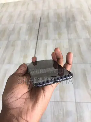 Apple iPhone 7 (Used)
