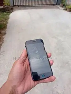 Apple iPhone 7 (Used)