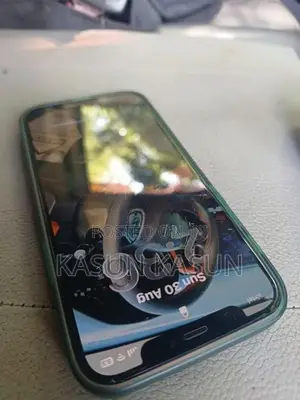 Apple iPhone 12 (Used)