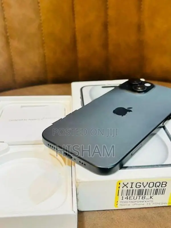 Apple iPhone 15 256GB (Used)