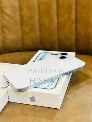 Apple iPhone 15 128GB (Used)