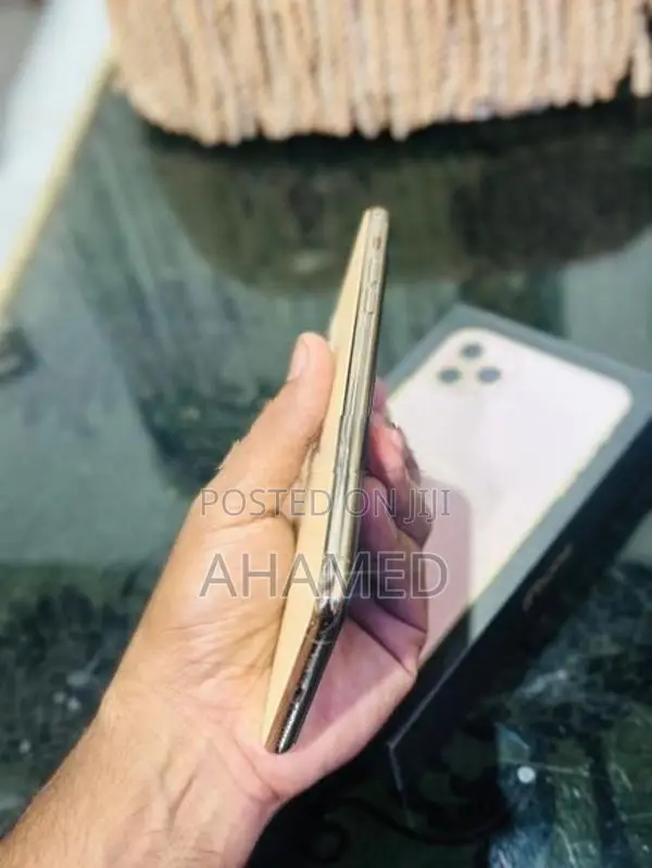 Apple iPhone 11 Pro Max (Used)