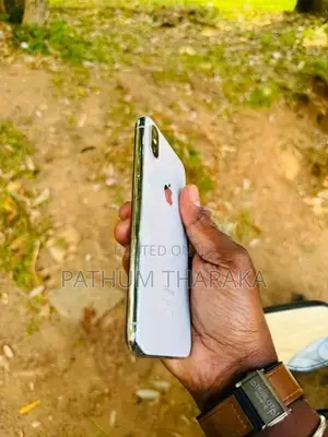 Apple iPhone X 64GB (Used)