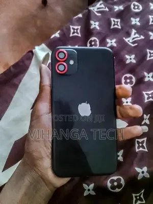 Apple iPhone 11 (Refurbished)