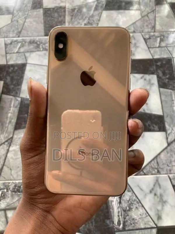 Apple iPhone XS (Used)