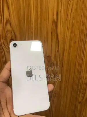 Apple iPhone SE 2 128GB (Used)