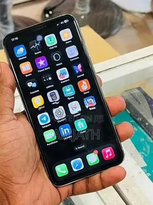 Apple iPhone XS Max White (Used)