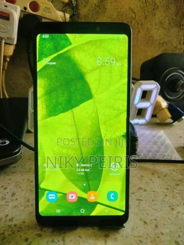 Samsung Galaxy A9 (2018) (Used)