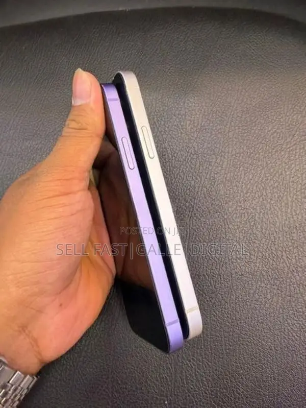 Apple iPhone 12 (Used)