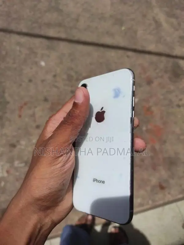 Apple iPhone X (Used)