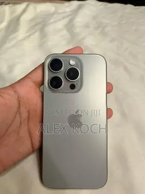 Apple iPhone 15 Pro (Used)