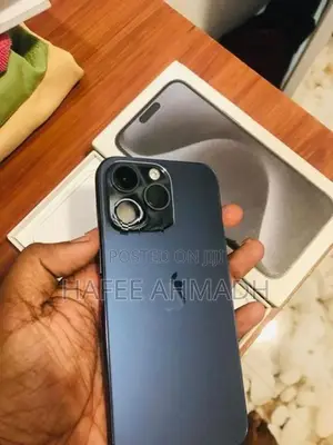 Apple iPhone 15 Pro Max 256GB (Used)