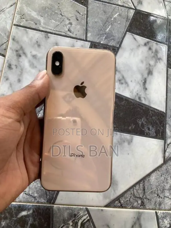 Apple iPhone XS (Used)