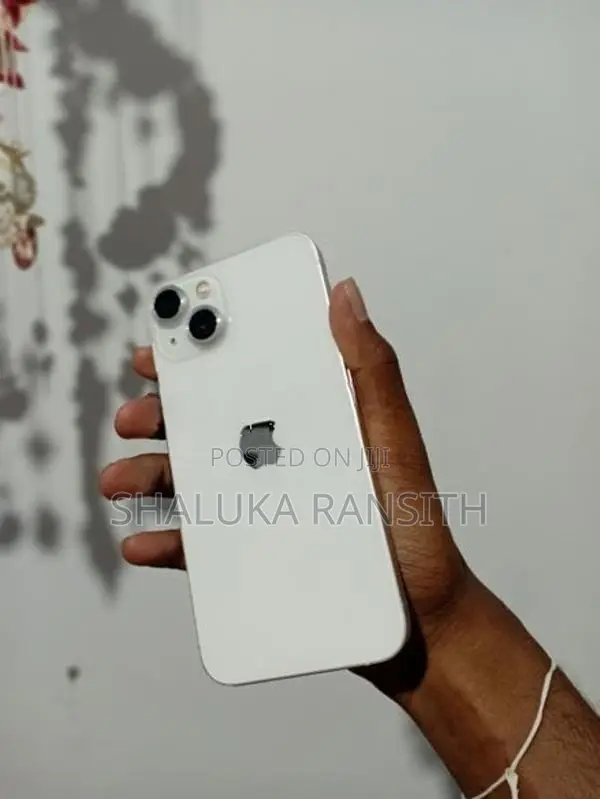 Apple iPhone 13 (Used)