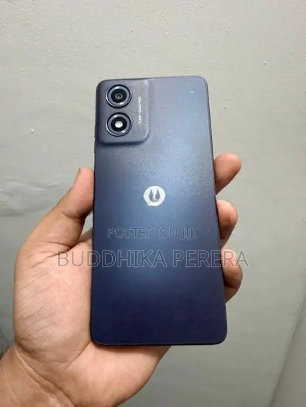 Moto G04s (Used)