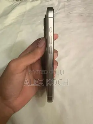 Apple iPhone 15 Pro (Used)