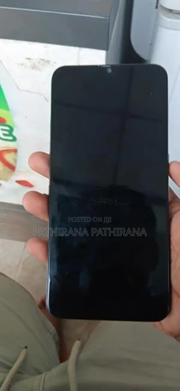 Samsung Galaxy A20e (Used)