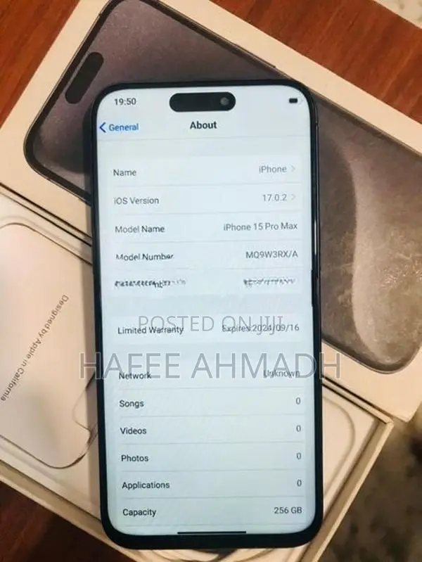 Apple iPhone 15 Pro Max 256GB (Used)
