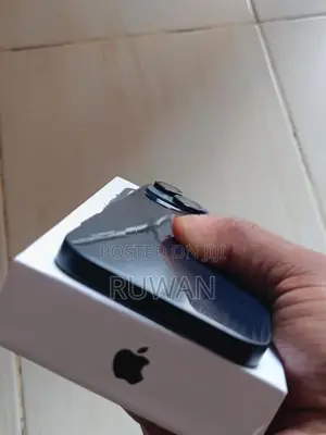 Apple iPhone 14 (Used)