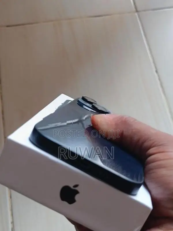 Apple iPhone 14 (Used)