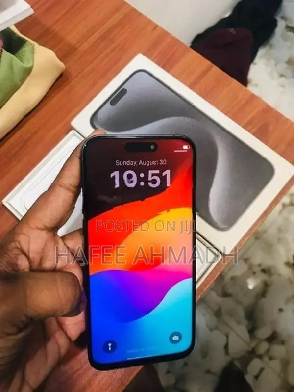 Apple iPhone 15 Pro Max 256GB (Used)
