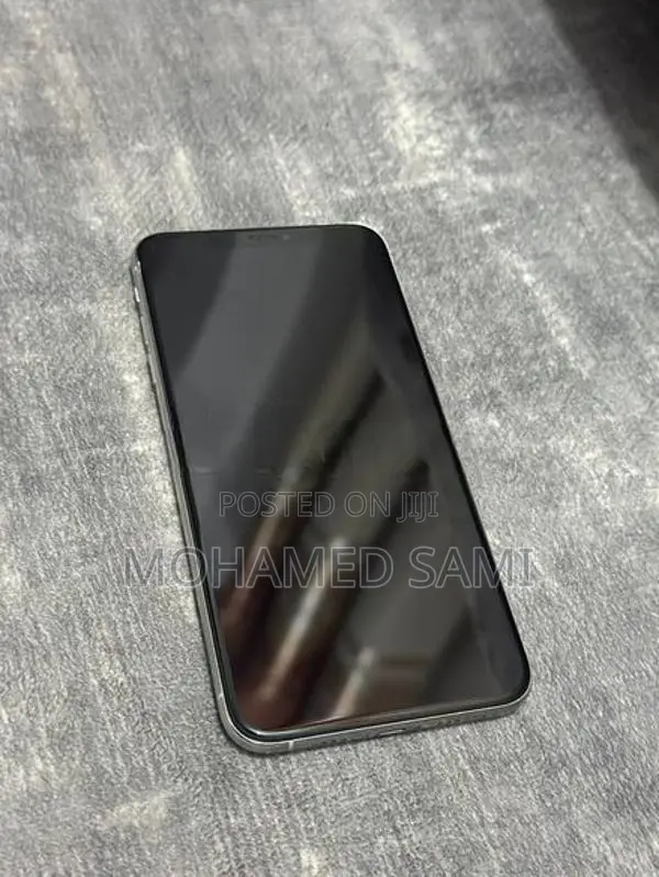 Apple iPhone XS Max (Used)