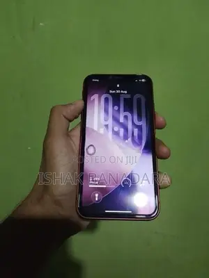Apple iPhone 11 (Used)