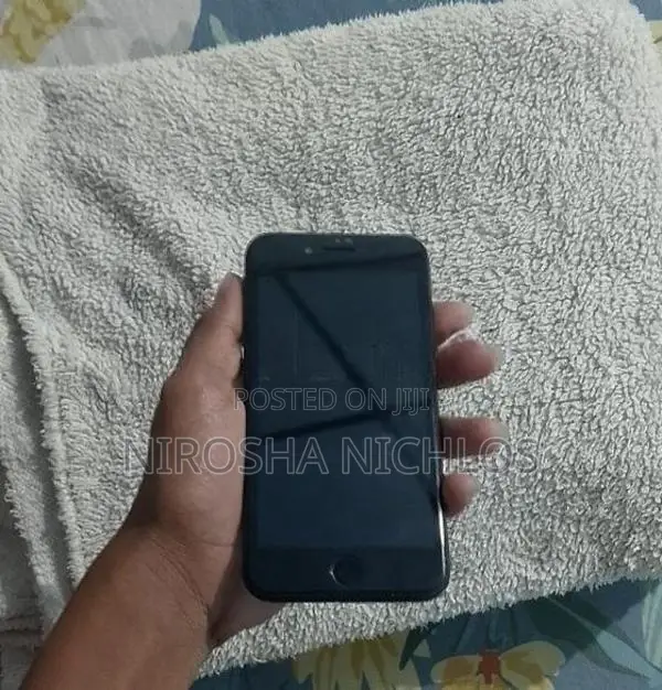 Apple iPhone 7 (Used)