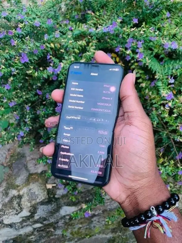 Apple iPhone X (Used)