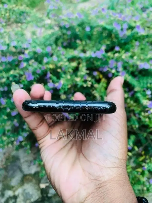Apple iPhone X (Used)