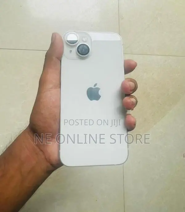 Apple iPhone 14 (Used)