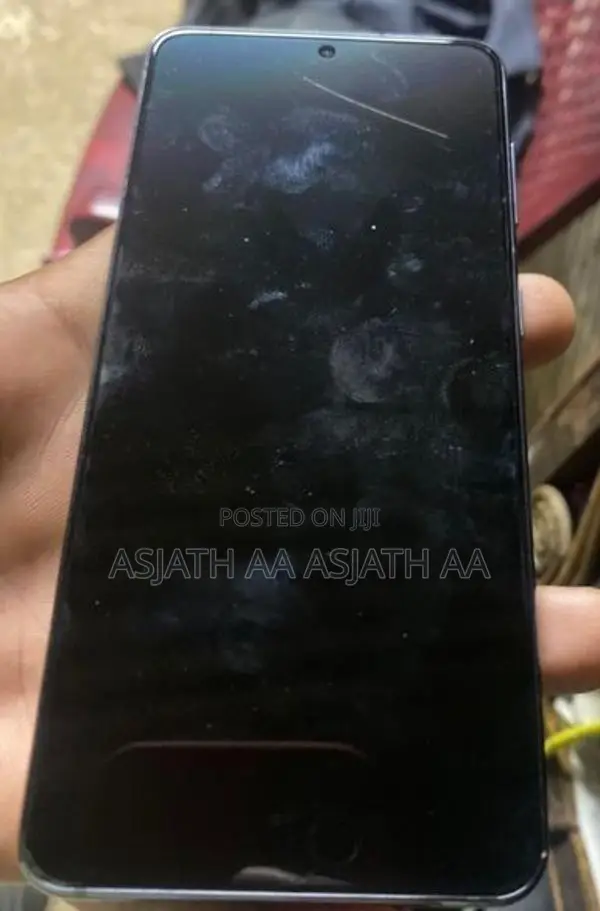 Samsung Galaxy S21 (Used)