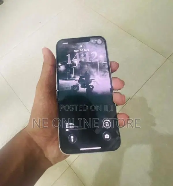 Apple iPhone 14 (Used)