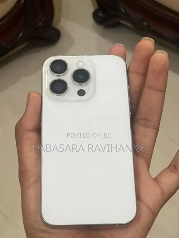 Apple iPhone 15 Pro (Used)