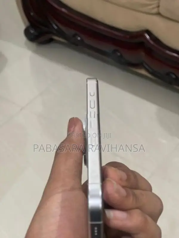 Apple iPhone 15 Pro (Used)