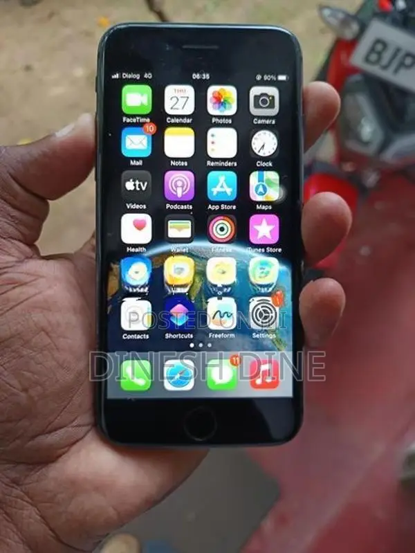 Apple iPhone 8 64gb (Used)