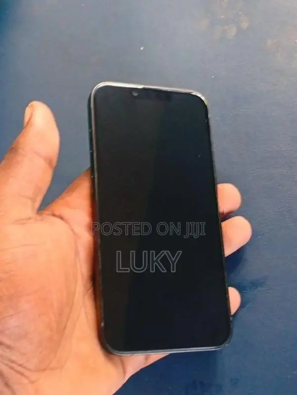 Apple iPhone 16e (Used)