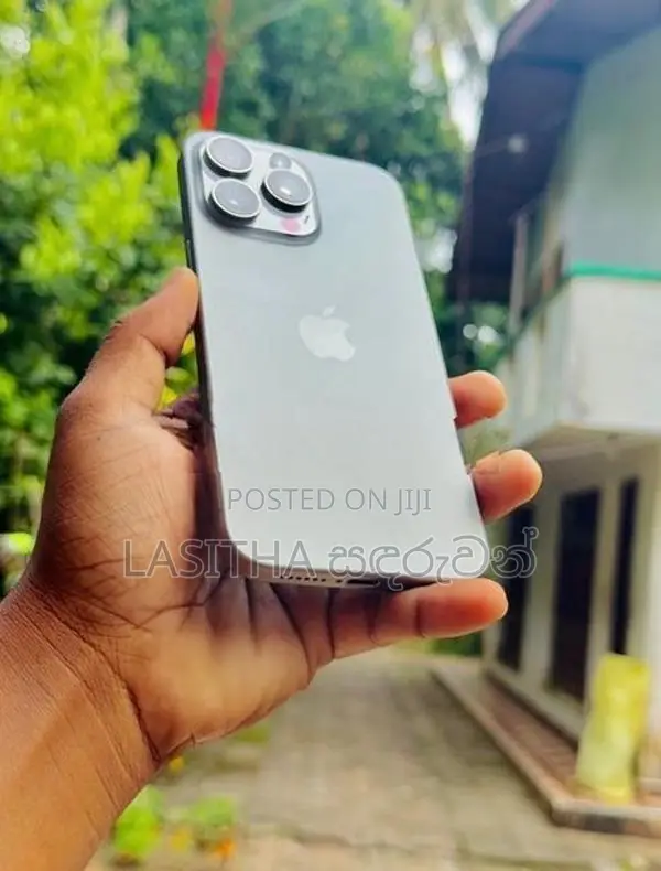 Apple iPhone 15 Pro Max 256GB (Used)