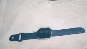 Apple Watch SE 2 44mm