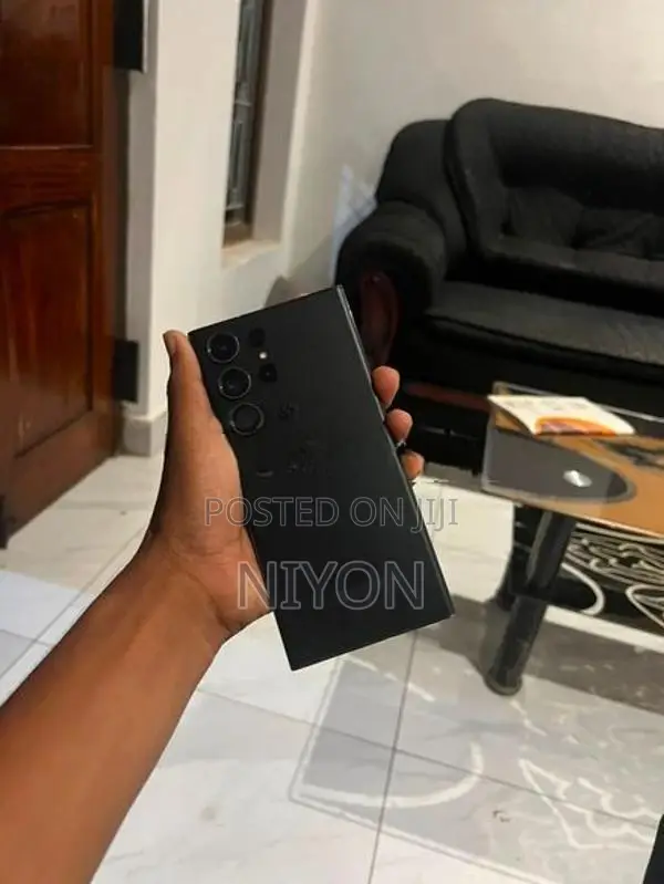 Samsung S23 Ultra (Used)
