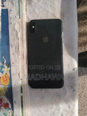 Apple iPhone XS Max 64gb (Used)