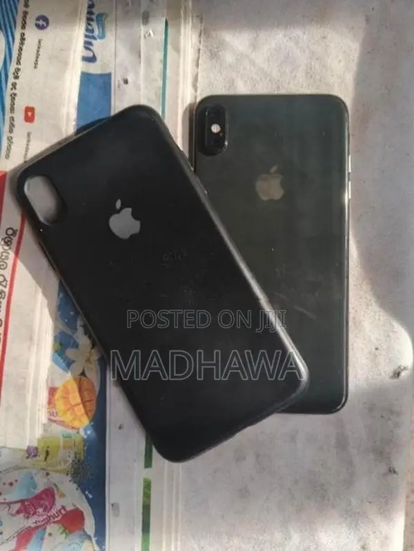 Apple iPhone XS Max 64gb (Used)