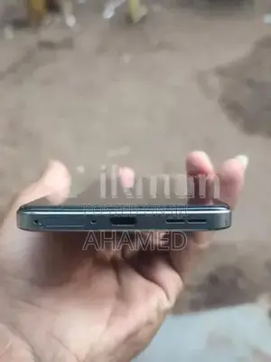 OnePlus 2024 (Used)